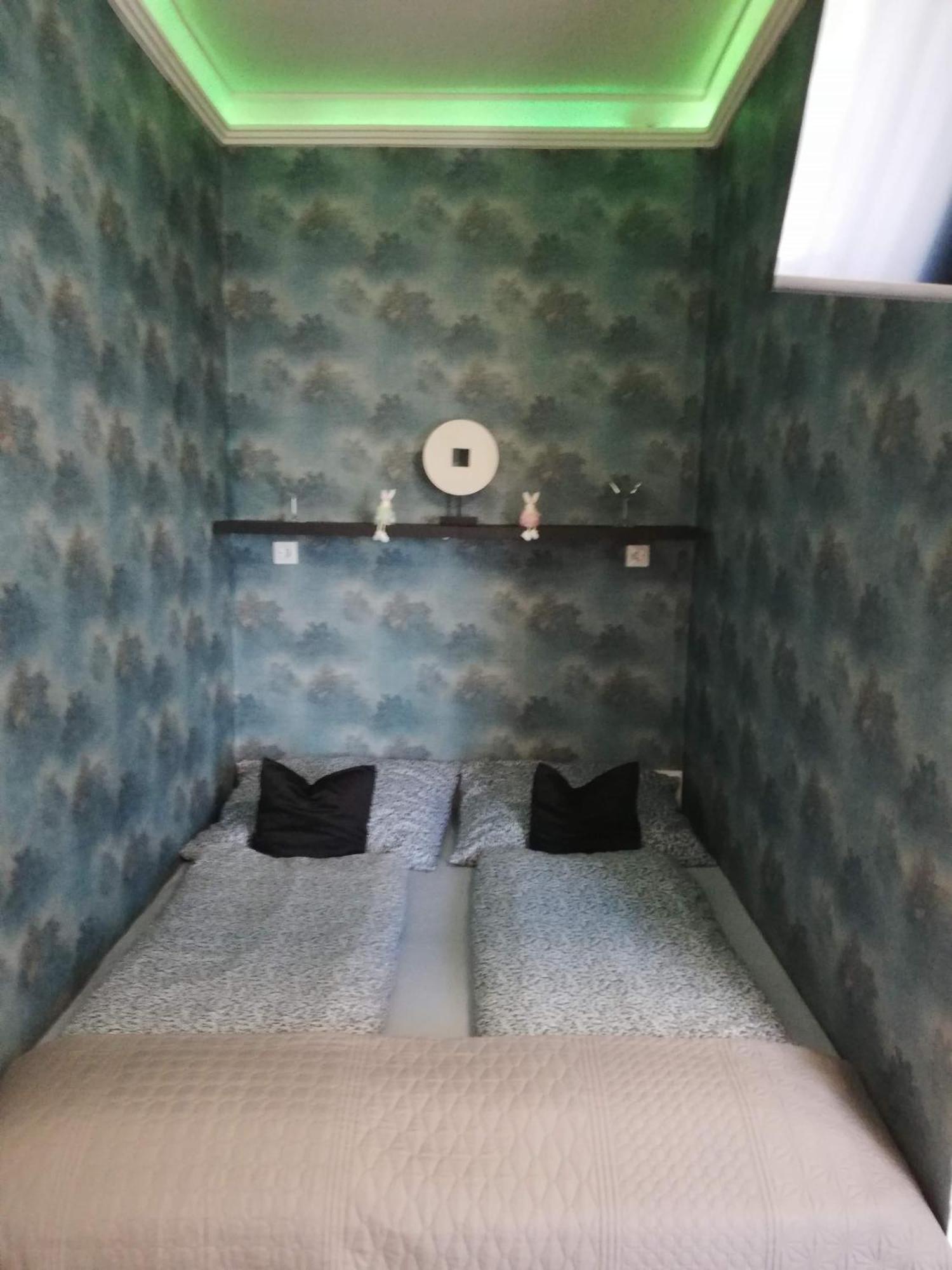 Viktoria Studioapartman Győr Exterior foto